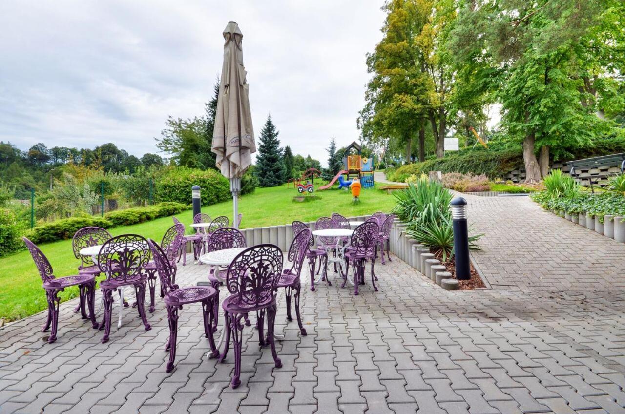 Hotel Filipinum Jablonne nad Orlici Luaran gambar