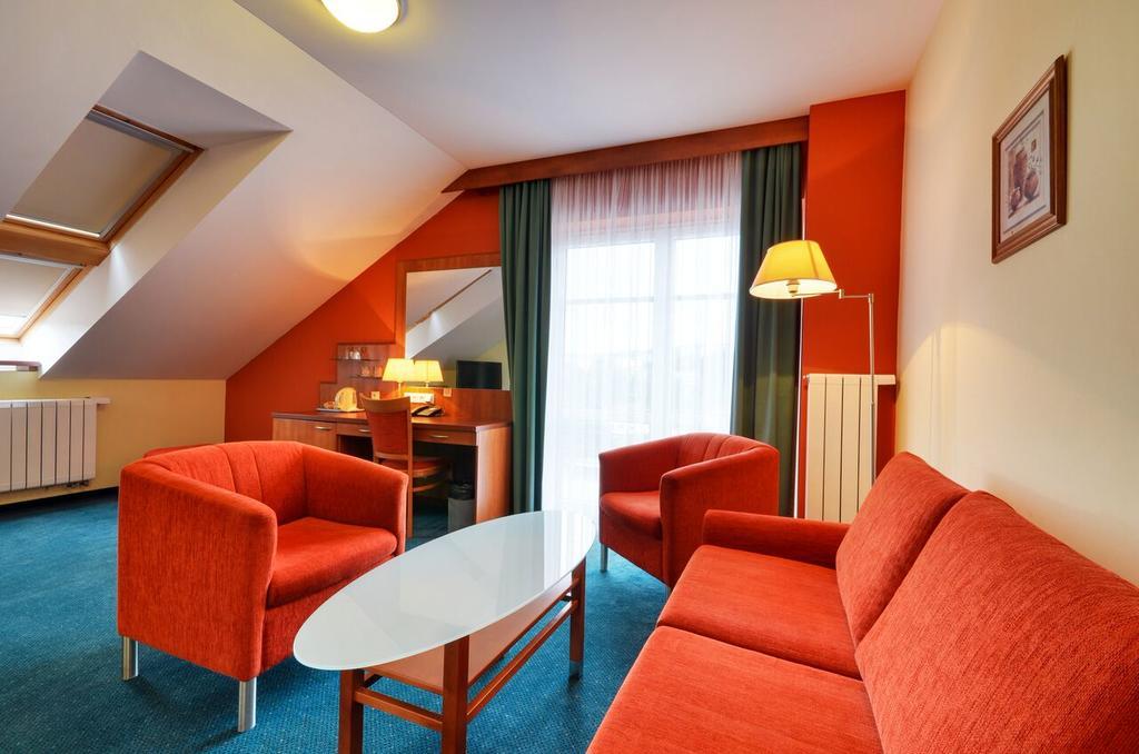 Hotel Filipinum Jablonne nad Orlici Bilik gambar